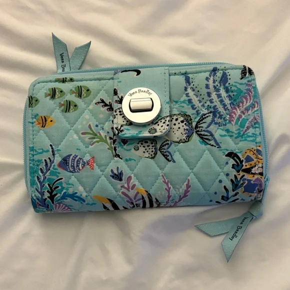 Vera Bradley Antilles Treasure Turn Lock Quilted Wallet - Picture 9 of 9